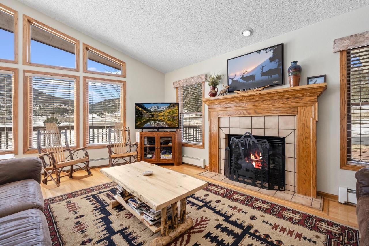 Lily Mountain Lodge - Amazing Mountains Views, Private Hot Tub, Great Location Естес Парк Екстериор снимка