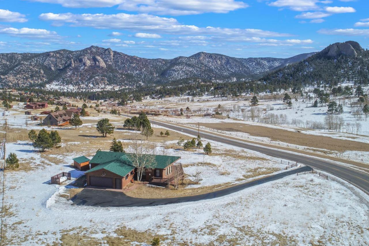 Lily Mountain Lodge - Amazing Mountains Views, Private Hot Tub, Great Location Естес Парк Екстериор снимка